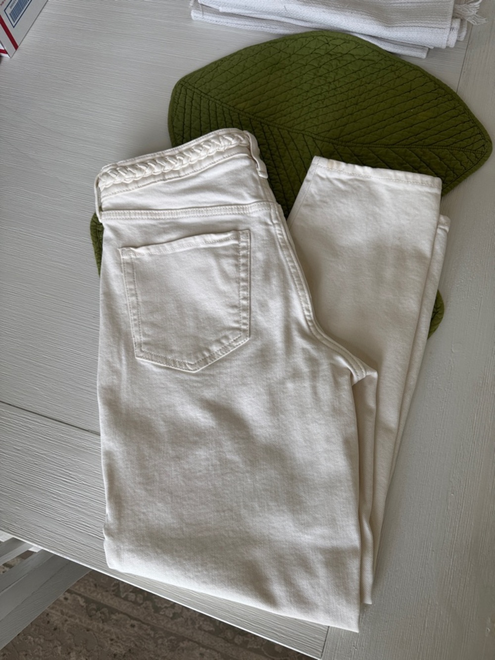 Old Navy ivory straight jeans